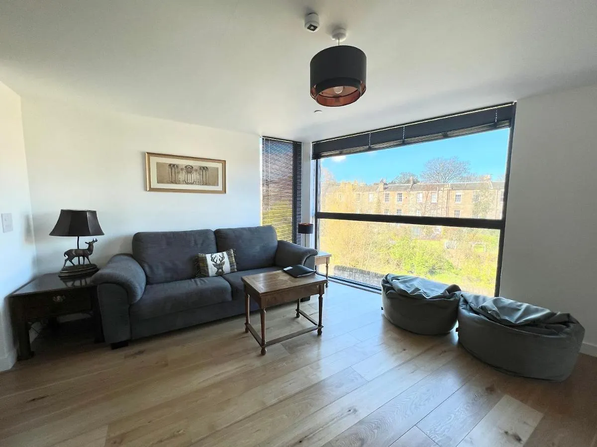 No. 5 Warriston, Canonmills Luxury Apartment Edinburgh